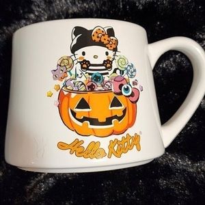 HELLO KITTY BANDIT HALLOWEEN MUG